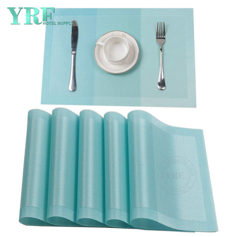 Party rechteckige PVC waschbare hitzebeständige Tischsets mit blauem Rand